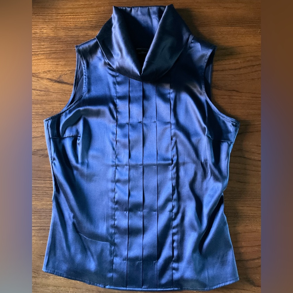 Elegant Blue Sleeveless Top